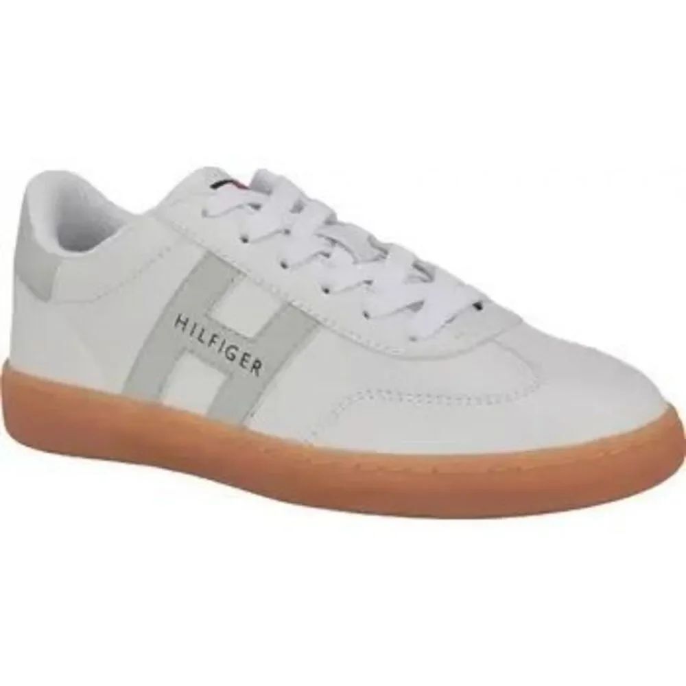 New in Box Tommy Hilfiger Women's Maisie Low Profile Lace-Up Sneakers 9M